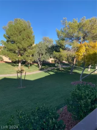 Photo #3: 2595975 Listing 