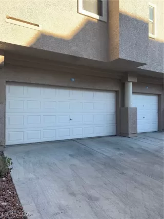 Photo #5: 2595975 Listing 