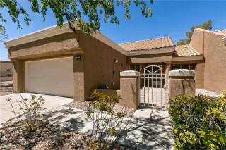 Photo #2: 2595976 Listing