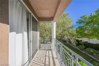 Photo #3: 2595998 Listing 