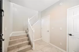 Photo #5: 2595998 Listing 