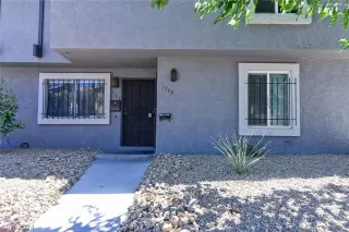 Photo #1: 2595999 Listing