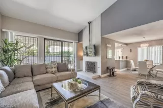 Photo #2: 2596015 Listing 