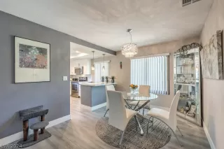 Photo #5: 2596015 Listing 