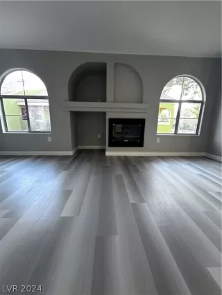 Photo #3: 2596016 Listing