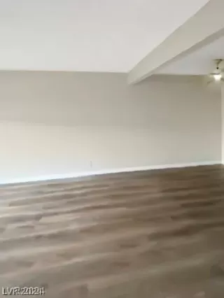 Photo #2: 2596028 Listing