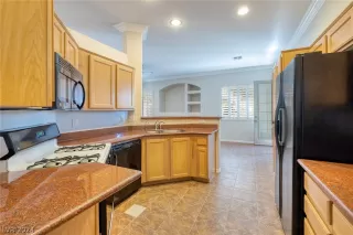 Photo #3: 2596032 Listing 