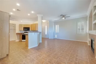 Photo #5: 2596032 Listing 