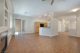 Photo #6: 2596032 Listing 