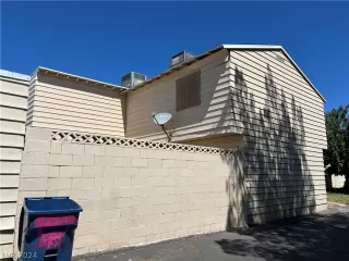 Photo #2: 2596072 Listing 