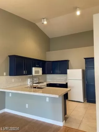 Photo #4: 2596074 Listing 