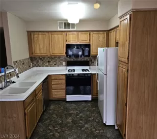 Photo #6: 2596079 Listing 