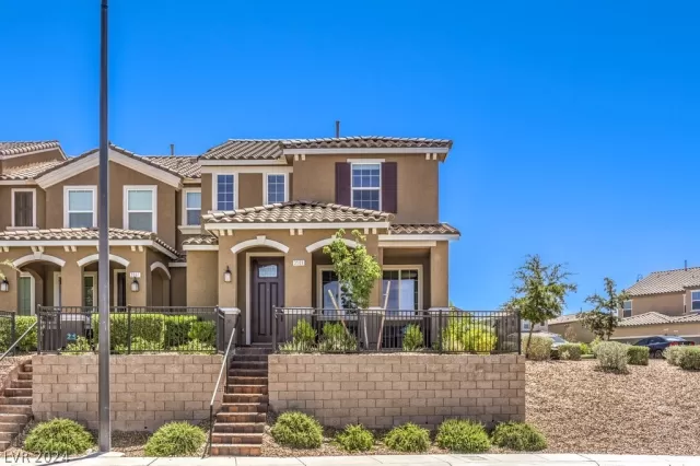 MLS: 2596135 Condo For Sale