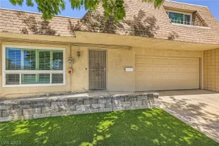 Photo #3: 2596170 Listing