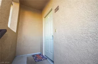 Photo #4: 2596180 Listing 