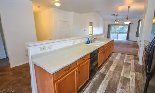 Photo #6: 2596180 Listing 