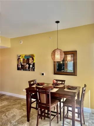 Photo #4: 2596181 Listing 