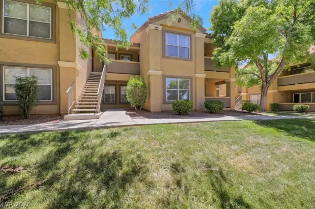 MLS: 2596194 Condo For Sale