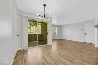 Photo #4: 2596194 Listing 