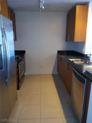 Photo #2: 2596237 Listing 