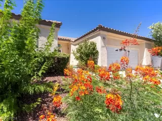 Photo #1: 2596249 Listing