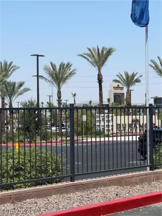 Photo #1: 2596255 Listing 