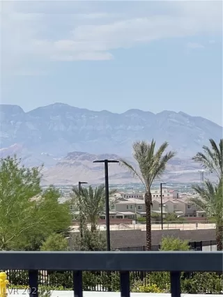 Photo #3: 2596255 Listing 