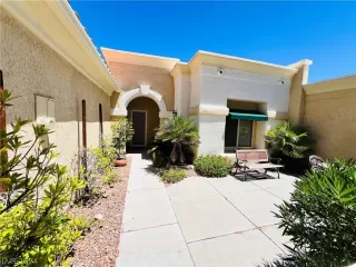 Photo #2: 2596280 Listing 