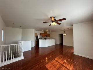 Photo #3: 2596320 Listing 