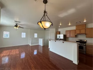 Photo #4: 2596320 Listing 