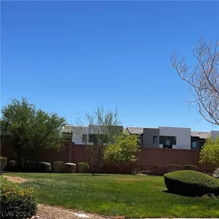Photo #3: 2596348 Listing 