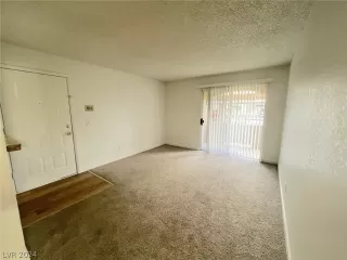 Photo #5: 2596355 Listing 