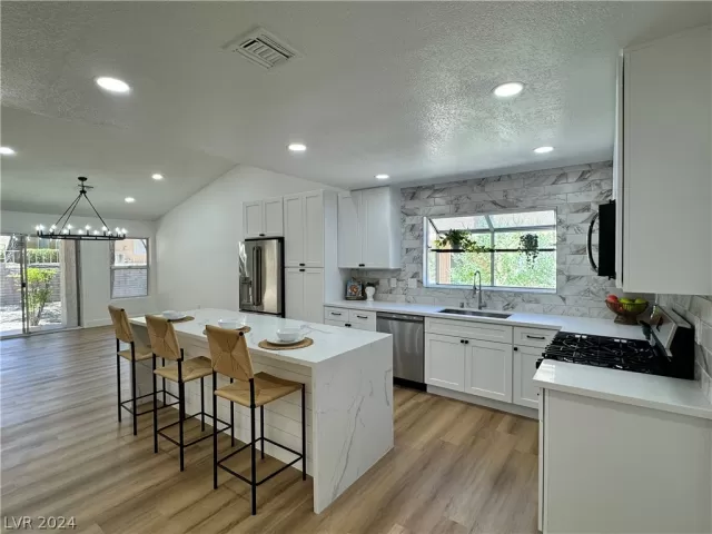 MLS: 2596374 Condo For Sale