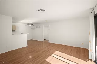 Photo #6: 2596410 Listing 