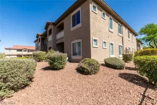 Photo #2: 2596416 Listing 