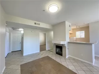 Photo #2: 2596419 Listing 