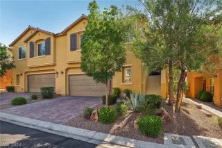 Photo #1: 2596433 Listing