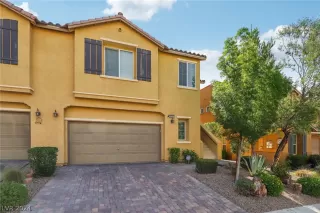 Photo #2: 2596433 Listing