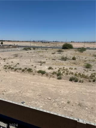 Photo #3: 2596457 Listing 