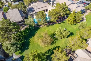 Photo #1: 2596488 Listing