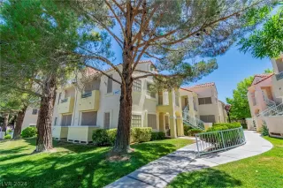 Photo #1: 2596521 Listing 