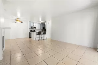 Photo #5: 2596521 Listing 