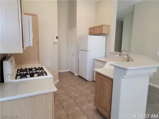 Photo #5: 2596549 Listing 