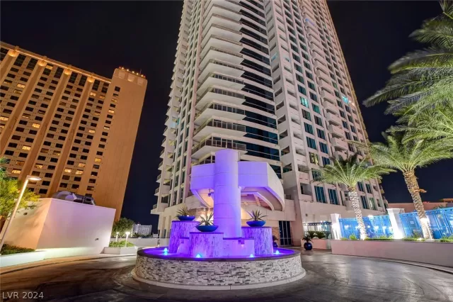 MLS: 2596559 Condo For Sale