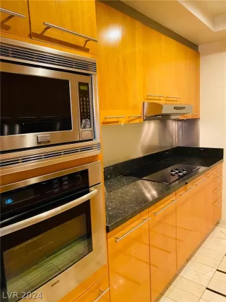Photo #2: 2596559 Listing 