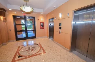 Photo #3: 2596561 Listing 