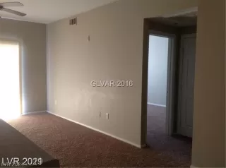 Photo #5: 2596571 Listing 