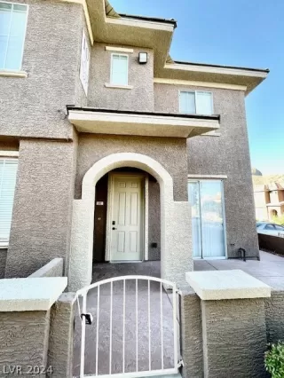 Photo #1: 2596575 Listing 