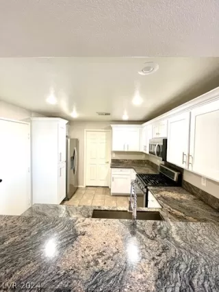 Photo #6: 2596575 Listing 