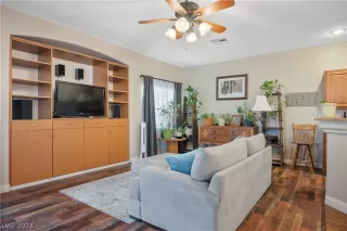 Photo #2: 2596589 Listing